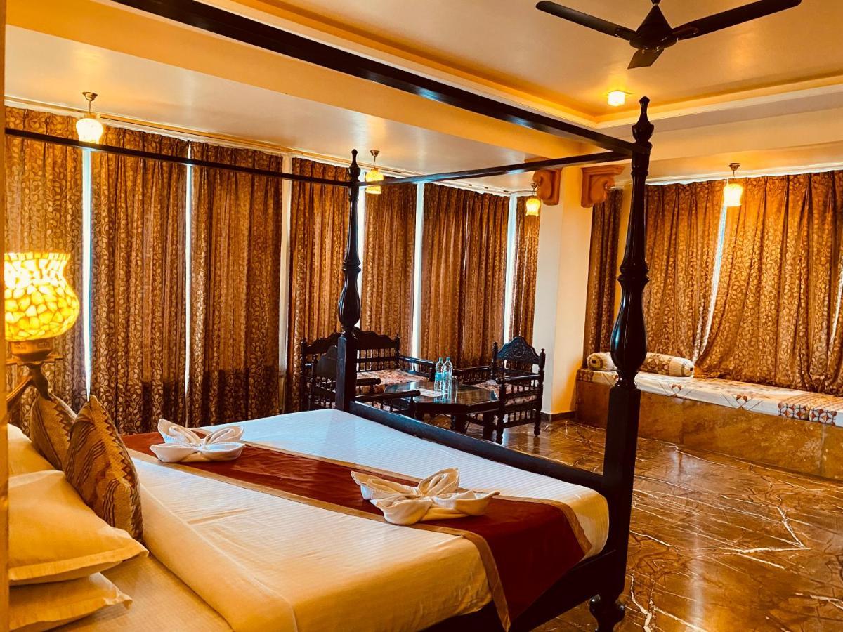 Hotel Udai Farmhouse - A Peacefull Riverside