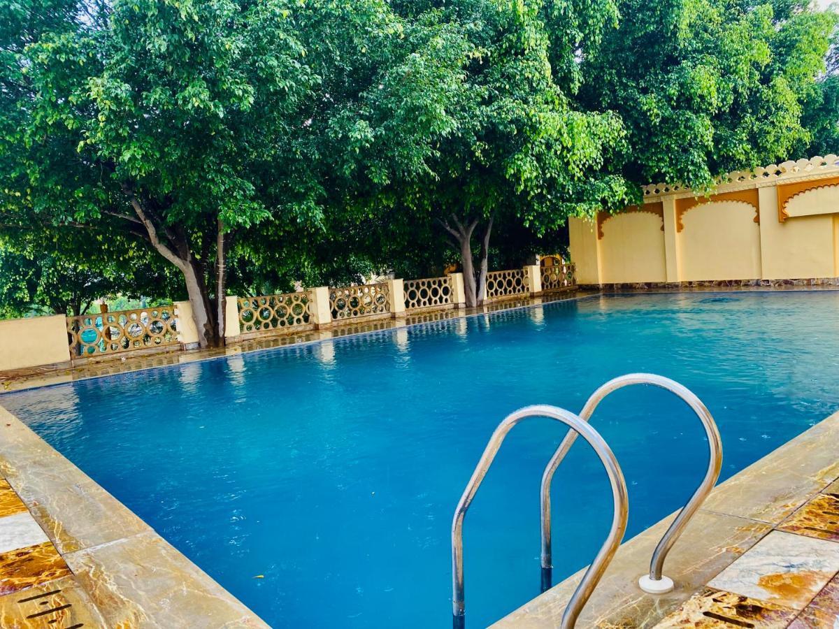Udai Farmhouse - A Peacefull Riverside Hotel 4*
