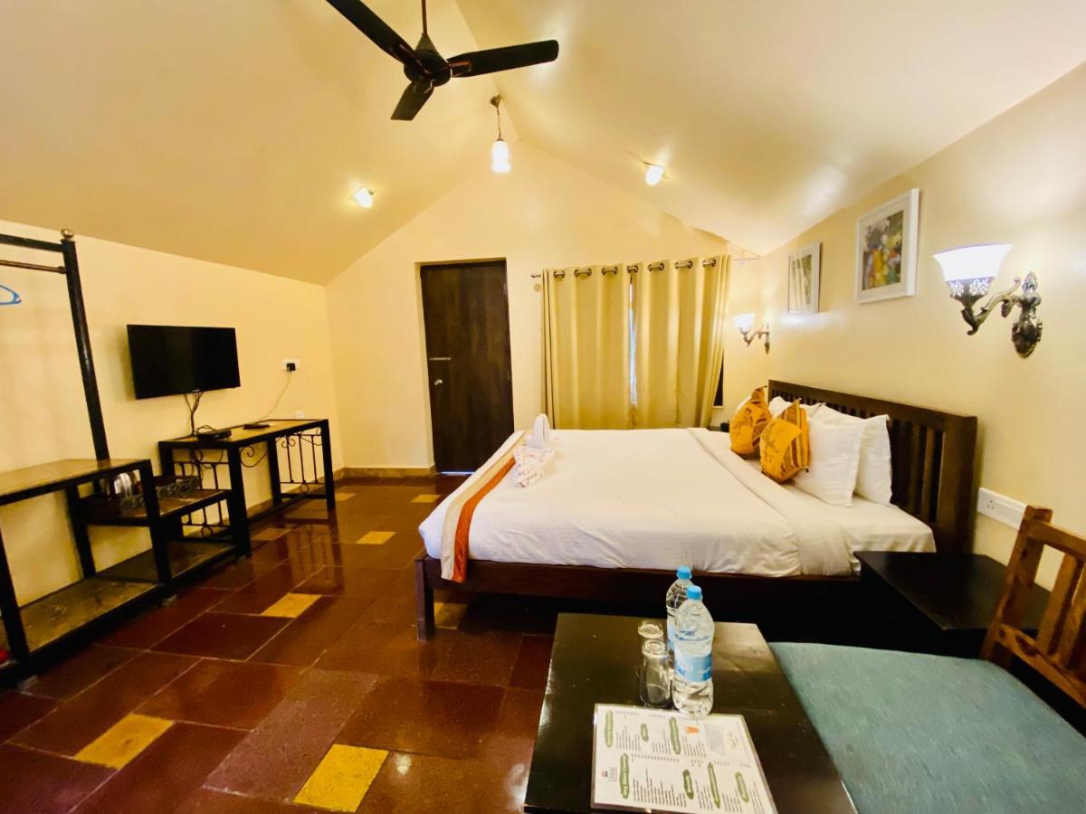 Udai Farmhouse - A Peacefull Riverside Hotel Udaipur