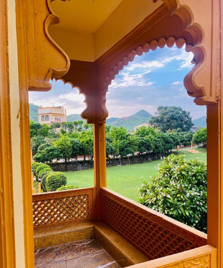 Udai Farmhouse - A Peacefull Riverside Hotel Udaipur