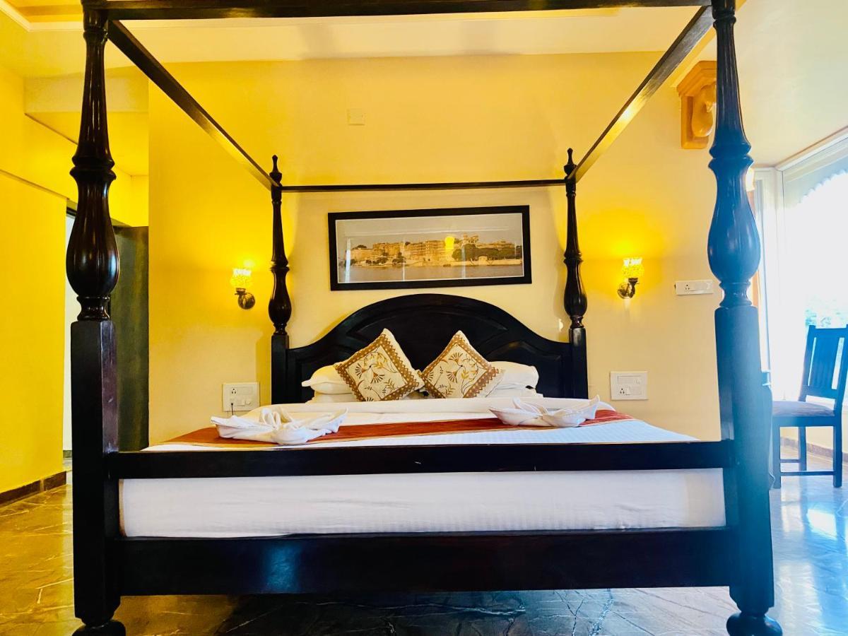 Udai Farmhouse - A Peacefull Riverside Udaipur